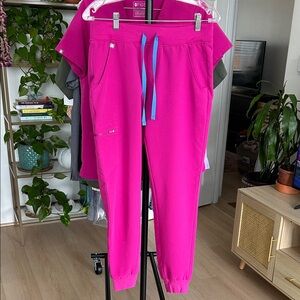 Women’s Figs Zamora Jogger Scrub Pants